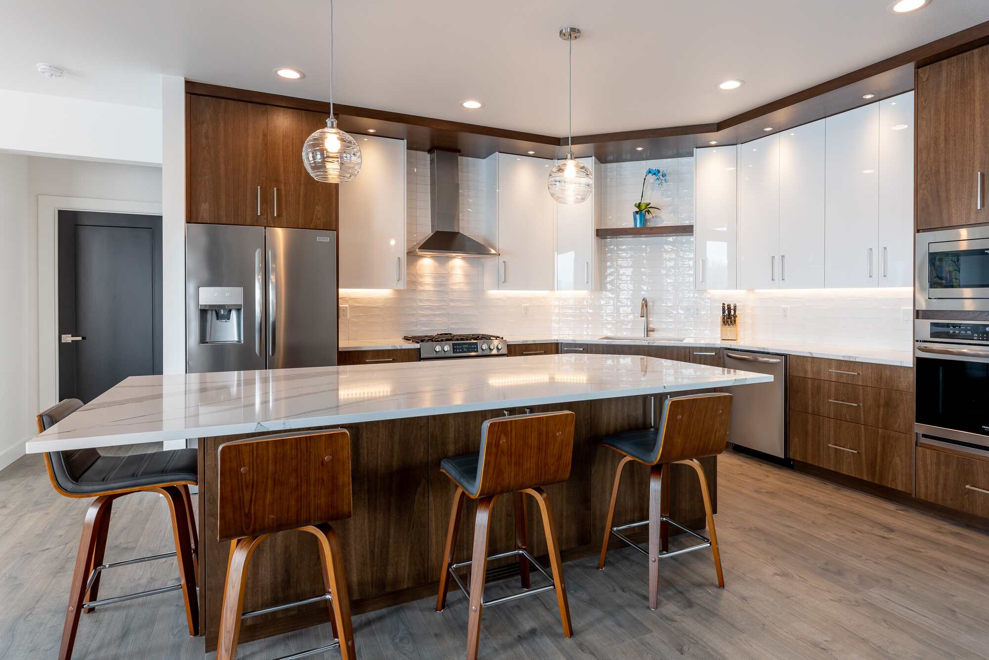 Custom Kitchen Cabinets by S&S Custom Cabinets